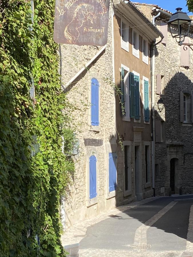 Entre Terre Et Ciel. Apartment Saignon Luaran gambar